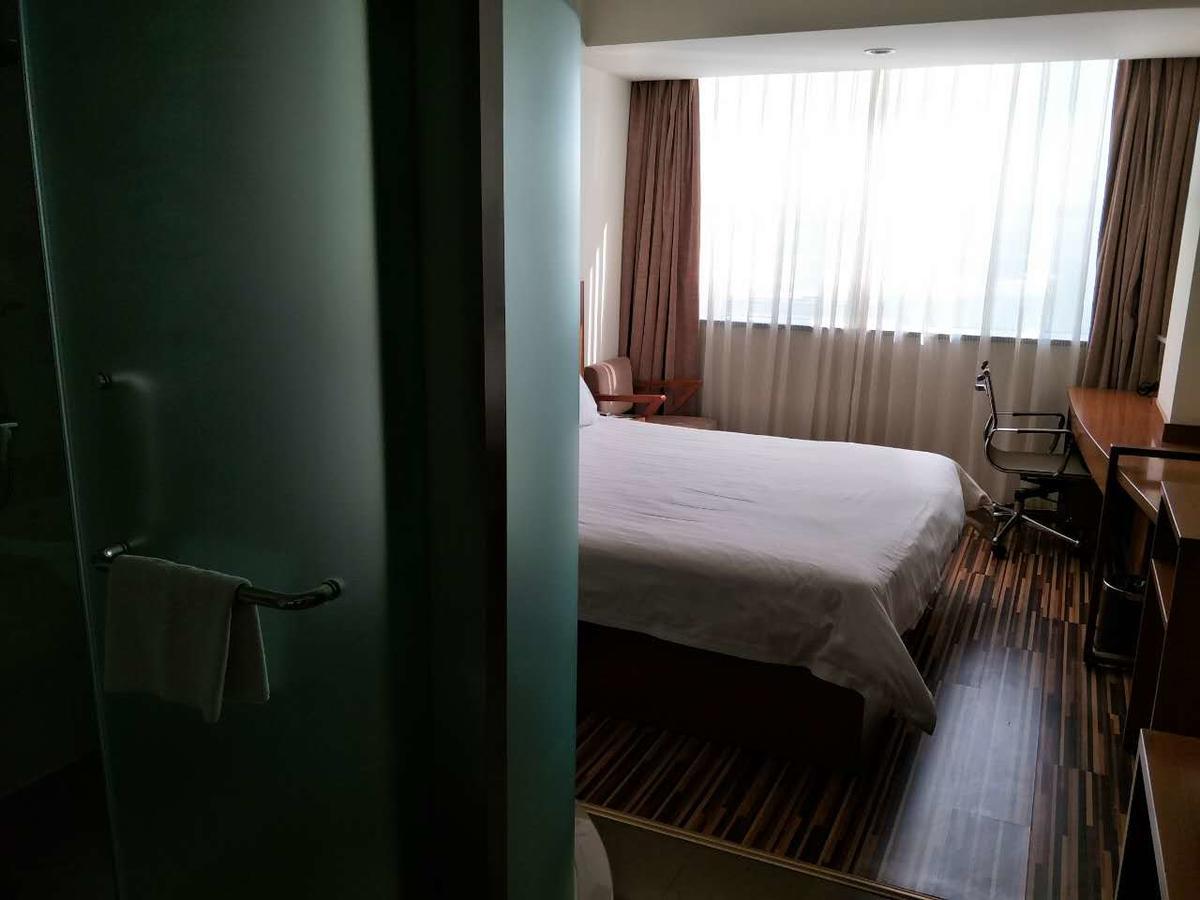 Goldmet Inn Taiyuan Dananamen Exterior photo